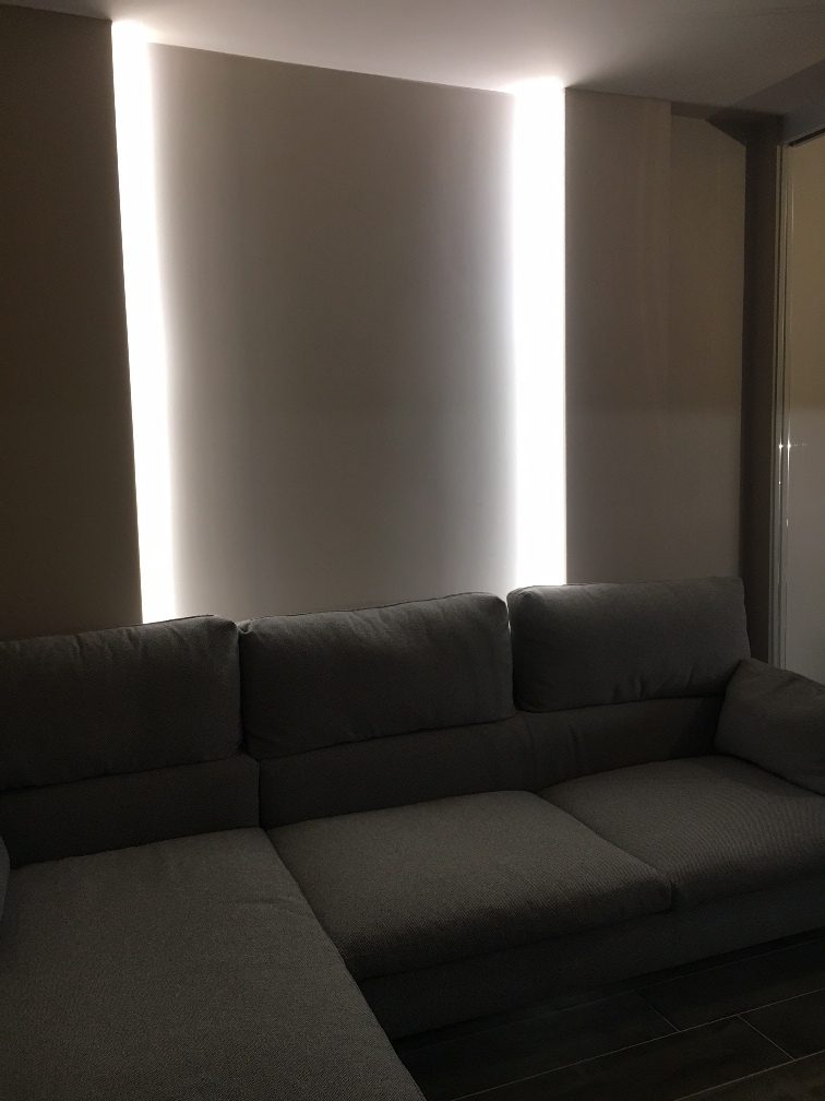 Segui i nostri consigli su come illuminare la tua stanza con la striscia LED
